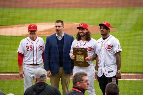 Joe Burrow throwing out the first pitch at the Cincinnati Reds Opening day 2022. Stock Photos
