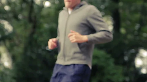 Jogger makes a pause to enjoy the sight Stock Footage 41090680