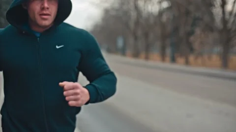 Jogger running in city Video stock 87701691
