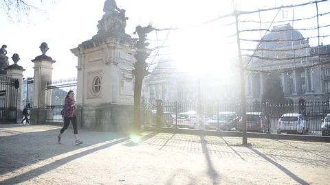 Jogging in the sun in the Royal park of Brussels Stock Footage 70692780
