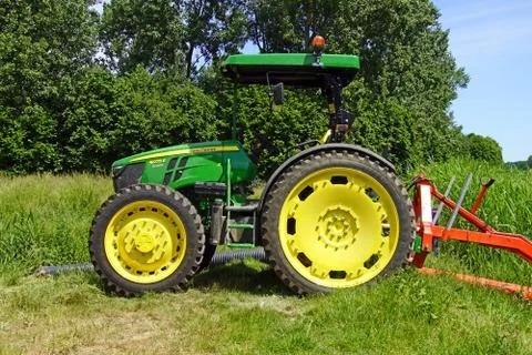 John Deere 5075 e. Stock Photos