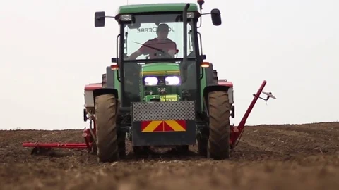 John deere tractor corn seeding Stock Footage 83474325