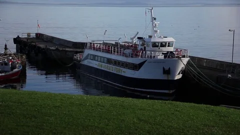 John O'Groats Ferry in Harbour Caithness Highland 1080 動画素材 81177599