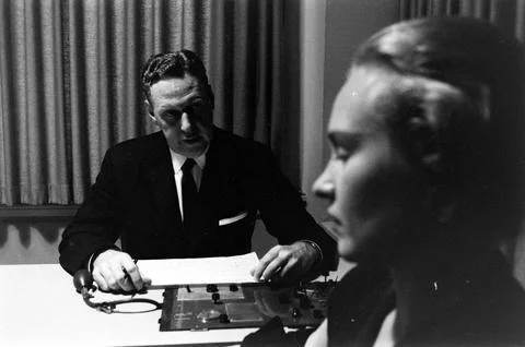 John Reid Using Lie Detector In Suspect Interview, Chicago, Illinois, USA Stock Photos