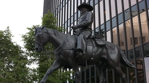 John Wayne Sculpture Vídeo Stock 49569227