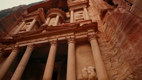 Jordan Petra Facade Of The Treasury Building The Ancient Nabatean Видео 95134366