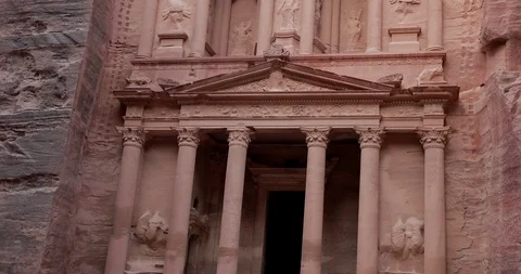 Jordan Petra Facade Of The Treasury Building The Ancient Nabatean Видео 100324274