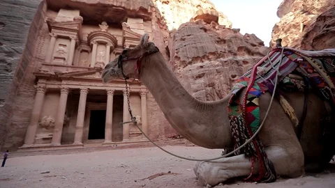Jordan Petra Facade Of The Treasury Building The Ancient Nabatean Видео 100331769