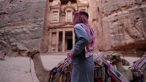Jordan Petra Facade Of The Treasury Building The Ancient Nabatean Видео 100332049