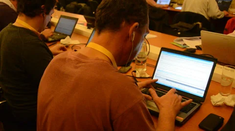 Journalists typing news Stock Footage 32926595