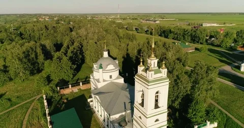 Journey through the Golden Ring. Drone flying under Orthodox cathedral, green Video stock 82322453