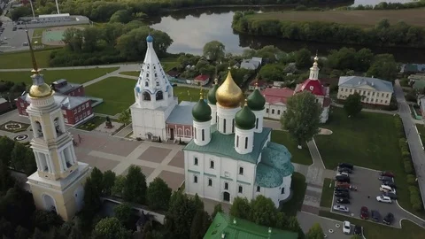Journey through the Golden Ring. The Kremlin Wall, Orthodox cathedral. Russia 库存影片 76495770