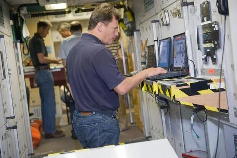 JSC2012-E-108015 (2 Aug. 2012) --- Russian cosmonaut Roman Romanenko, Expe... Foto stock