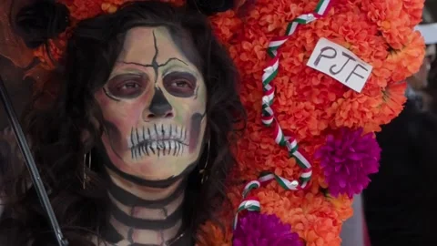 Judicial workers protest against controversial reform in Sheinbaum's investiture Video stock 286276767