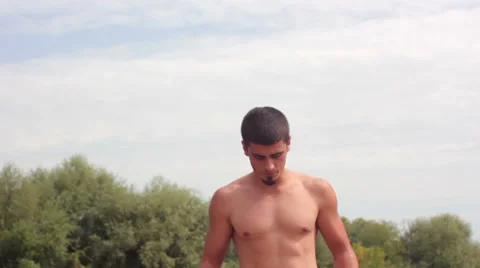 Juggling Video stock 29258382