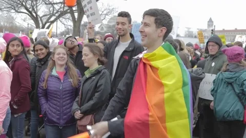 Juggling Protester Man Vídeos de archivo 81253030