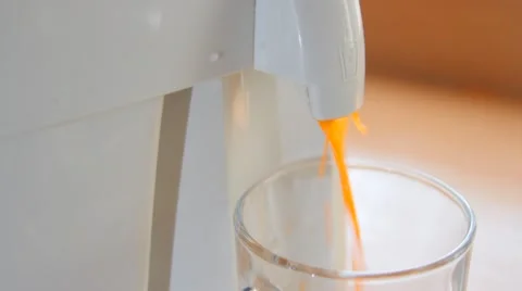 Juice extractor 스톡 동영상 60797410