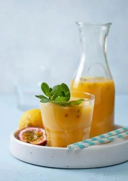 Juice with passion fruit Foto stock
