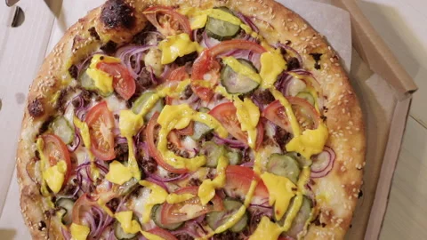 Juicy fresh pizza Video stock 136465665