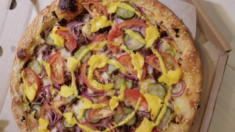 Juicy fresh pizza Video stock 136466745