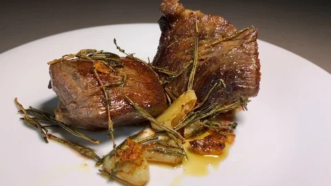 Juicy Grilled Beef Steak Meat With Garlic and Rosemary IMG 4241 스톡 동영상 119500098