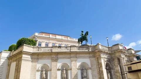 July 12, 2026 - Vienna, Austria - Historic Albertina museum facade Vídeo Stock 340165997