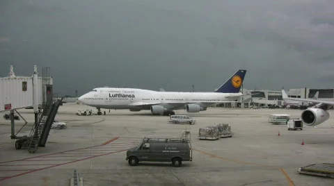 Jumbo jet departing Stock Footage