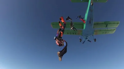 The jump 스톡 동영상 81411892