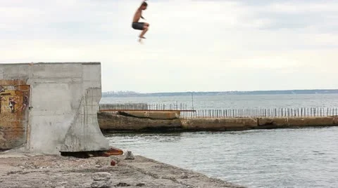 Jump from the pire Vídeo Stock 11144485