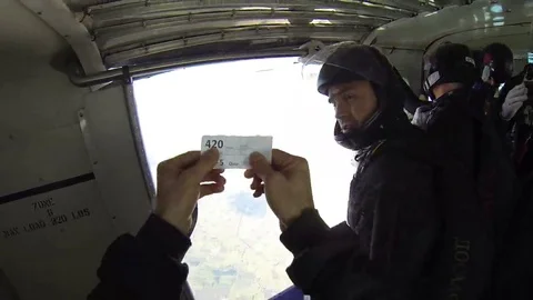 This is a jump of professional skydive team.  스톡 동영상 69250167