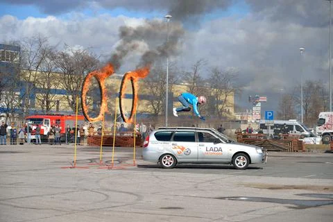 Jump through the ring of fire team "truck Rodeo thing" at the festival "World Stock Photos