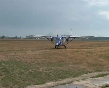 Before jumping 動画素材 10728043