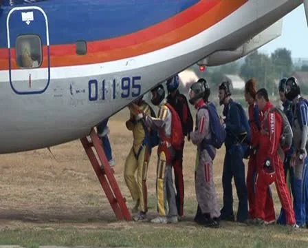 Before jumping Stockbeeldmateriaal 10728065