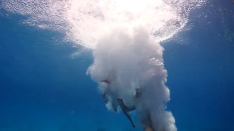 Jumping in to the sea Video stock 72290755