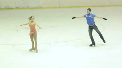 Jumps in Pair Skating Side by Side 動画素材 35273136