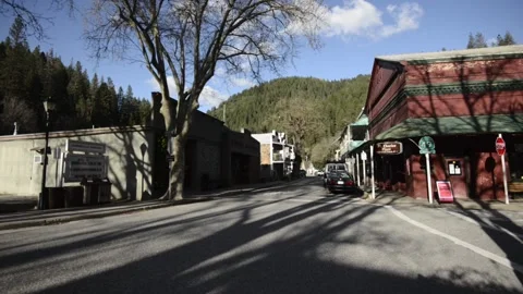 The junction of Hwy 49 and Main Street in Downieville, California Stock Footage 152585076