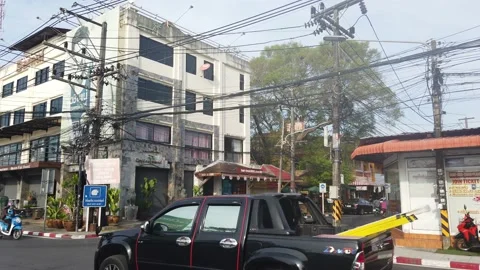 A junction with an old building in Thailand 스톡 동영상 220318047