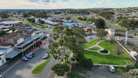 Junee Vidéo 321339386