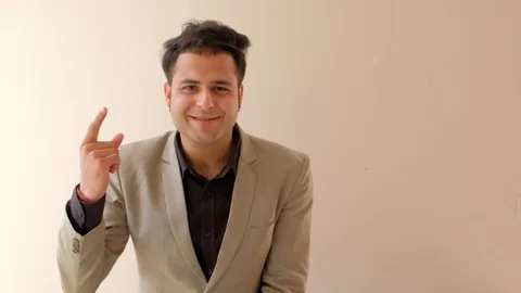 Junior comes with a eureka idea and snaps his fingers but is let down by someone Stock Footage 100529910