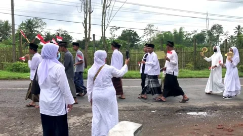 Junior High School students take part in the National Santri Day parade Stock Footage 219629446