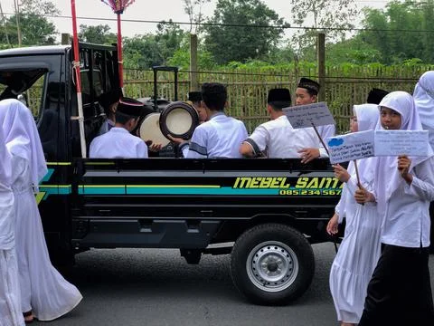 Junior High School students take part in the National Santri Day parade Stock Photos