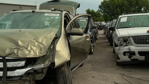 Junk yard crashed cars Video stock 90436607