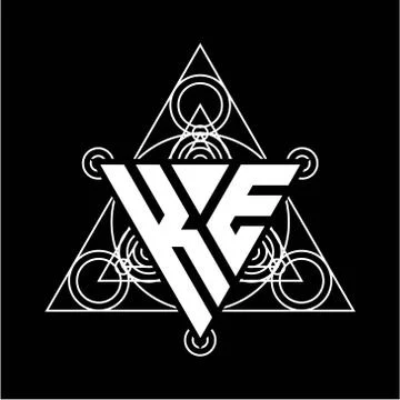 K E Monogram letter logo with triangle shape design template with sacred geom Illustrazione stock