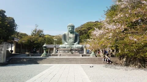 K video walking motion to Great Buddha or Daibutsu, Kotoku-in Vidéo 133621453