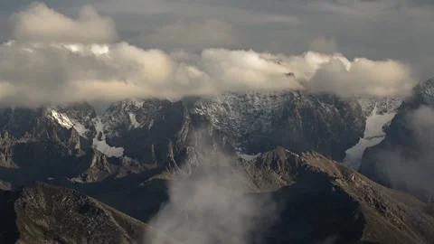Kackar Mountain summit above clouds in Turkey, rugged alpine ridge with winter Vídeos de archivo 333752148