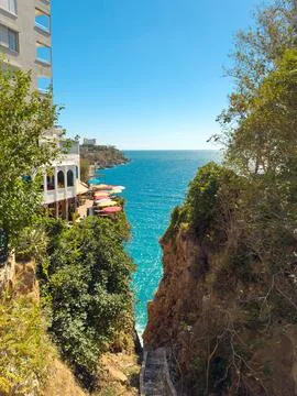 Kadinyari Canyon, a dramatic cliffside canopy in Antalya that opens onto th.. Stock Photos