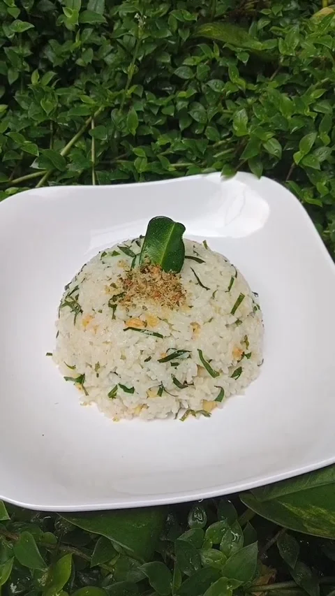 Kaffir lime leaf rice Stock Footage 219270303
