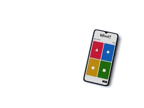 Kahoot! app launch screen with logo on the display of a black mobile smartpho Stock Photos