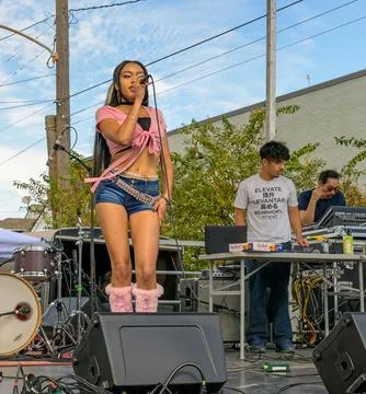 Kai De Lua Sings at the Freret Street Festival Stock Photos