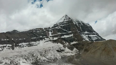 Kailash Mount, west mirror Dharma King Norsang kora Time lase Vídeos de archivo 105927641